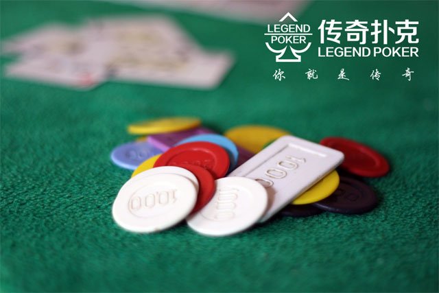 德扑教学：按钮位偷盲被跟注，翻后这样打就稳了